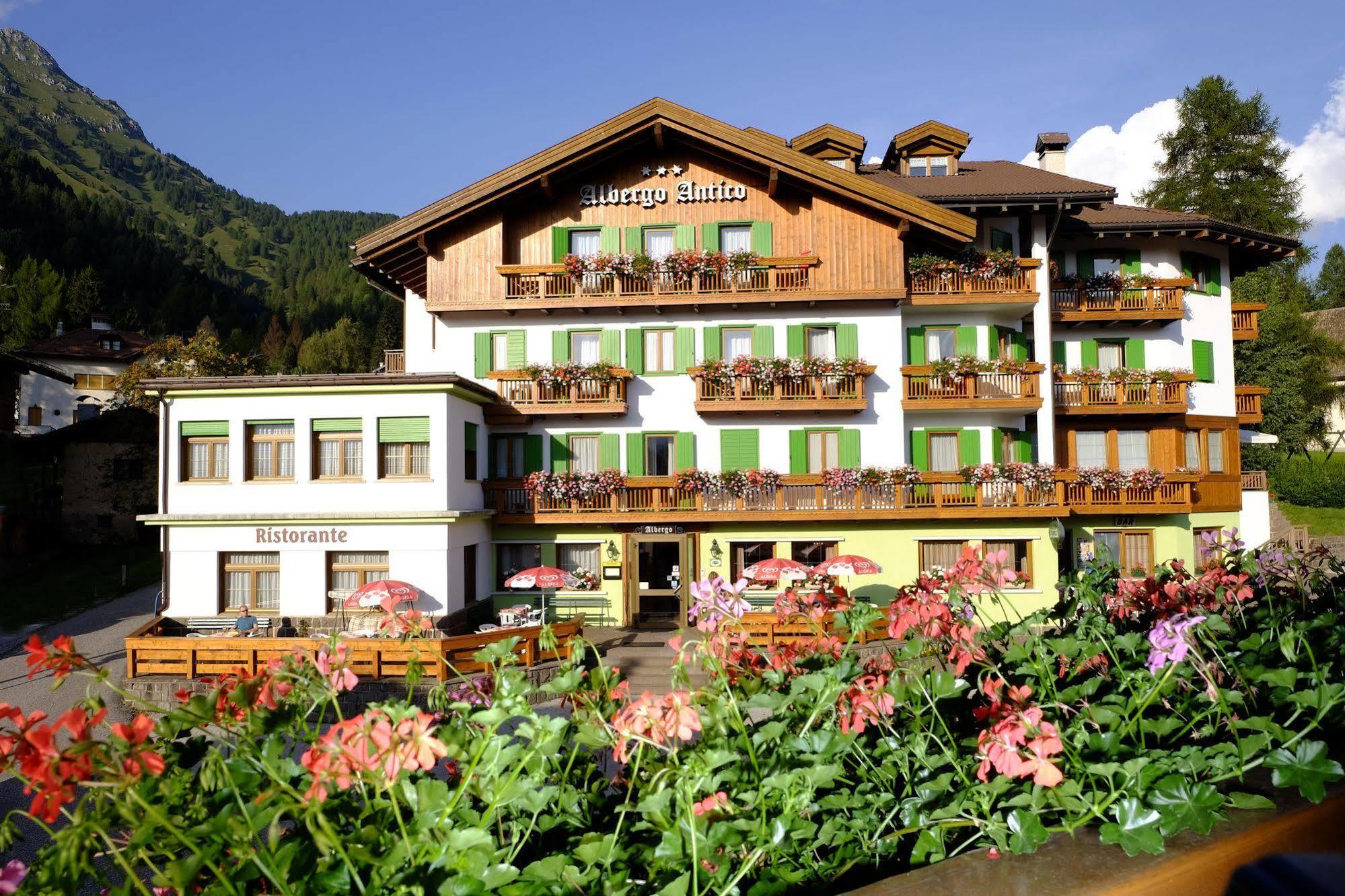 Albergo Antico Predazzo Εξωτερικό φωτογραφία